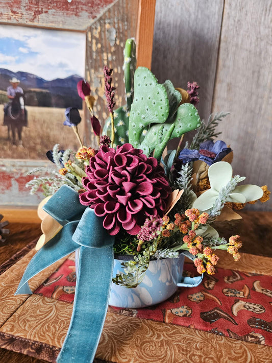 Vera Vintage Graniteware Cup Arrangement