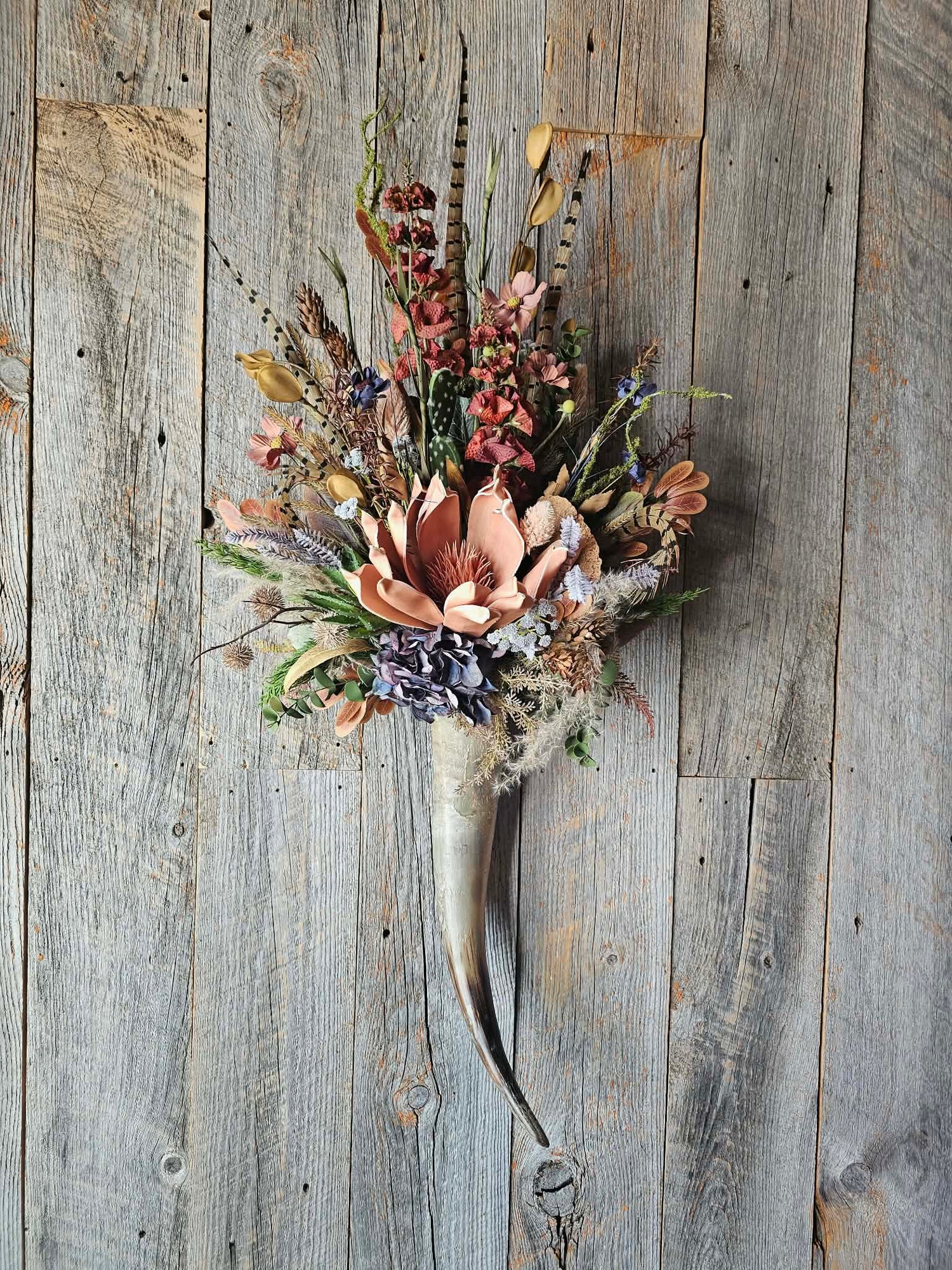 Longhorn floral arrangement decor art. 