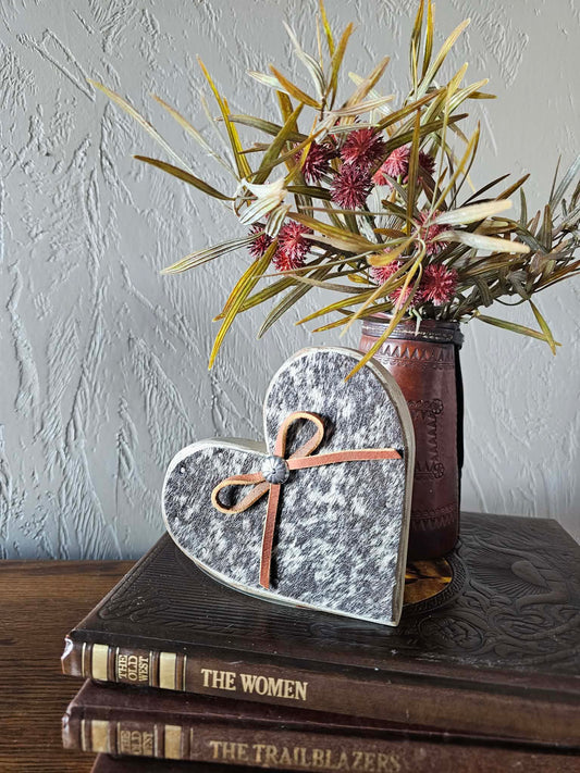 Piper Small Cowhide Heart