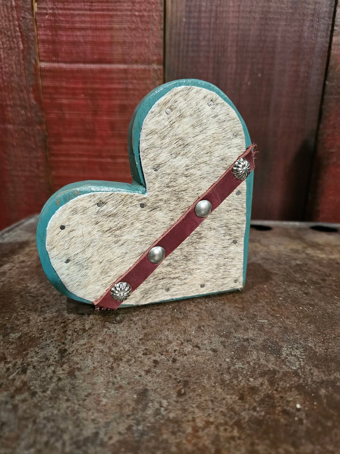 Piper Small Cowhide Heart